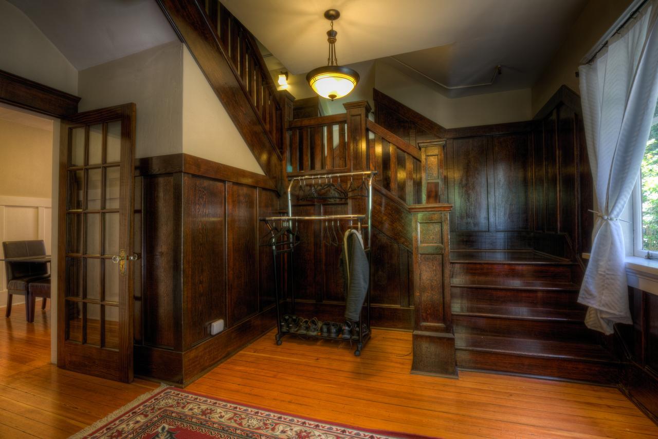 Mclay Heritage Guest House Duncan Bagian luar foto