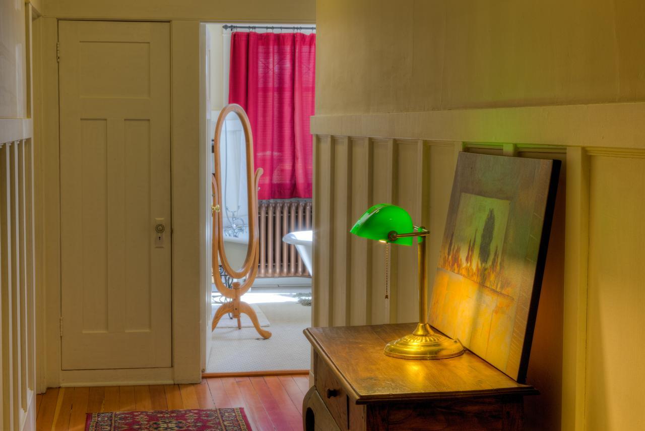 Mclay Heritage Guest House Duncan Bagian luar foto